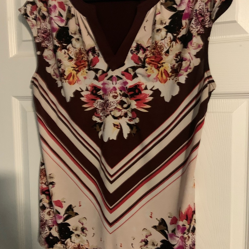 Womens New York & Company 7th collection top. In good condition.